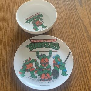 Vintage Teenage Mutant Ninja Turtles Bowl and plate.